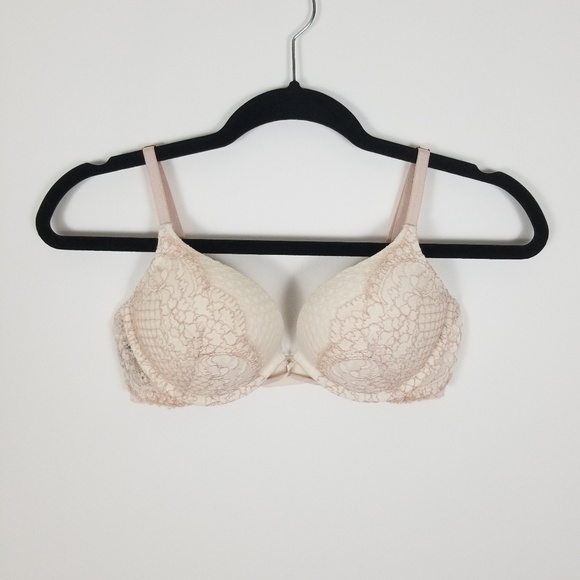 Victoria's Secret Other - Victoria's Secret Lacey Bombshell Bra